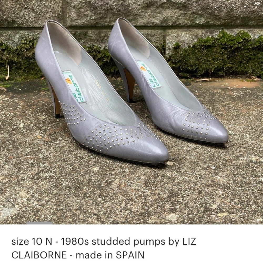 🆕 Vintage 80s Liz Claiborne leather studded heels. Size 10 N best fits size 9.5